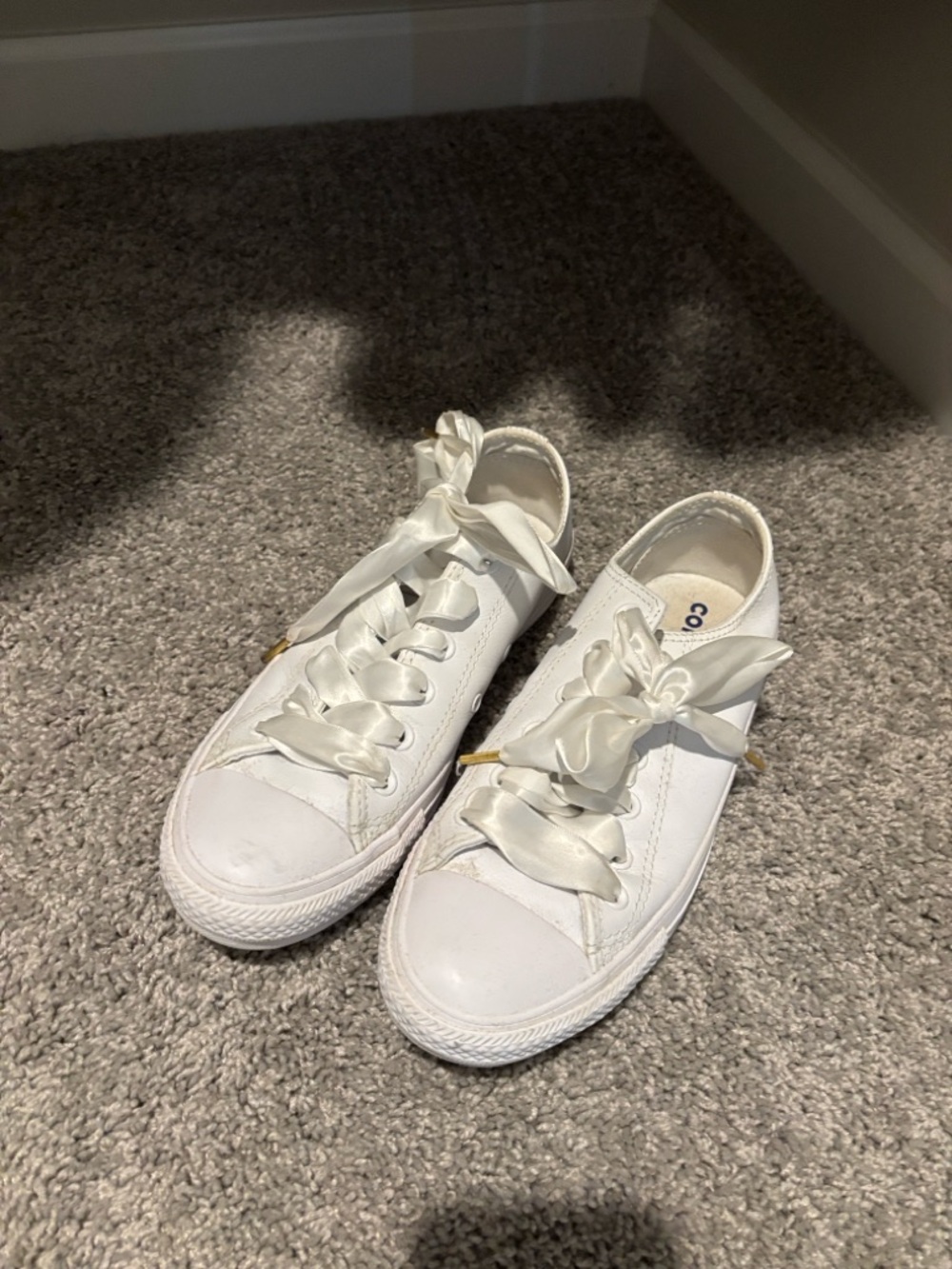 Converse White Satin Ribbon Low Top Sneakers Size 8